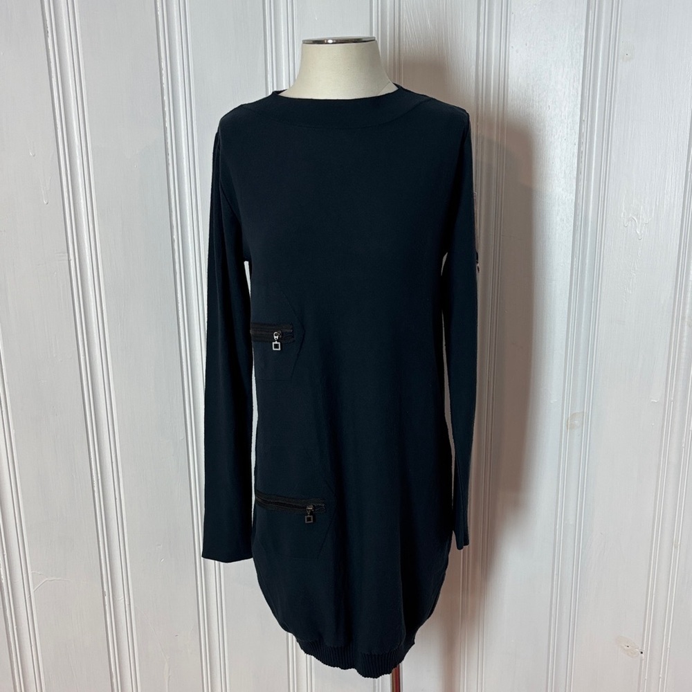 Sarah Pacini Black Long Sleeve Knit Dress with Zip Pockets